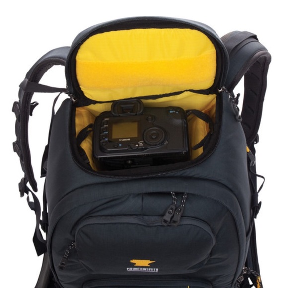 Mountainsmith Parallax Camera Backpack - Picture 5 of 9